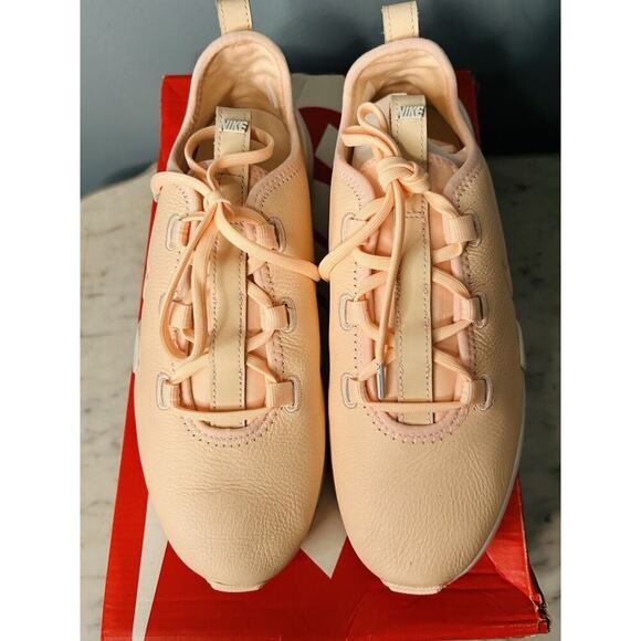 New Nike (8) Women’s Ashin Size 8 Running Shoes Sneakers Peach Crimson Tint NIB - Picture 5 of 16